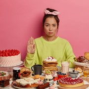 Makanan dan Minuman Manis Bisa Gagalkan Program Diet, Loh Beneran?