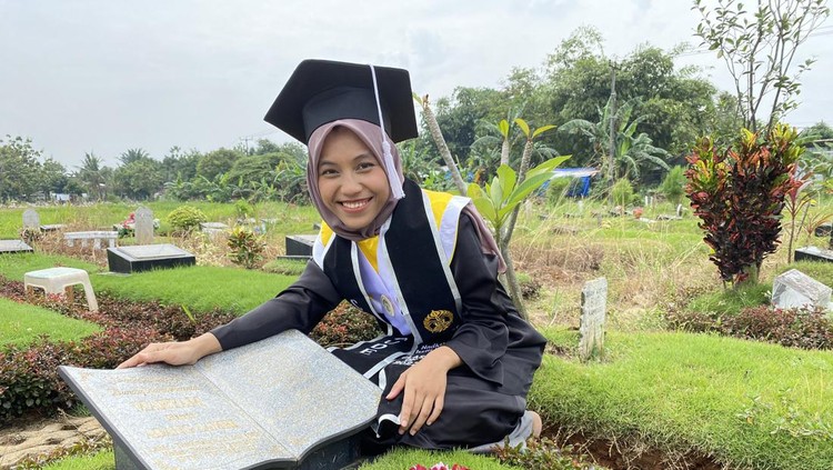 Dhila Mahasiswa UI