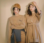 Super Praktis dan Modis, 5 Fashion Item Ini Wajib Dimiliki Ibu Rumah Tangga atau Mama Muda