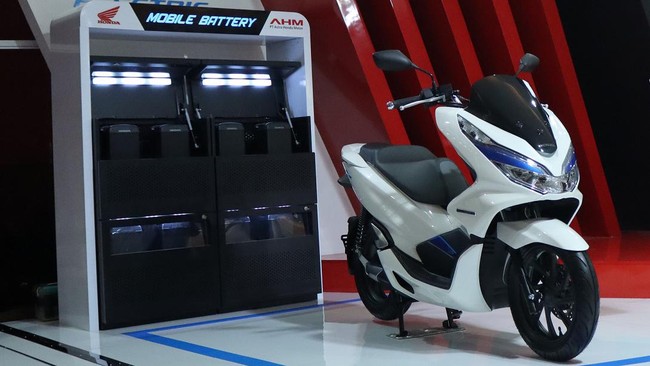 Honda Motor Company menampilkan 11 gambar siluet motor listrik baru yang akan meluncur hingga 2025, tak ada satupun yang terlihat seperti PCX Electric.