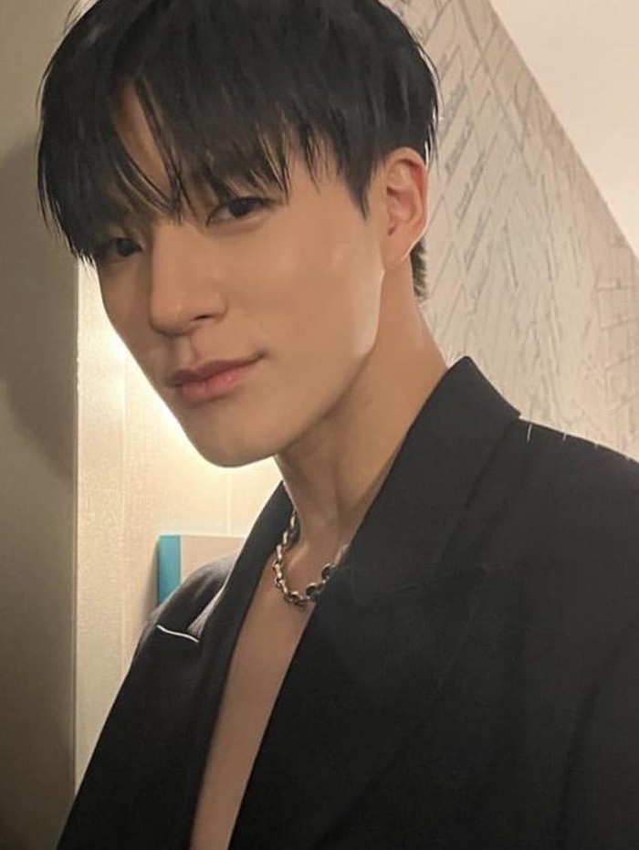 Jeno 'NCT Dream' menuai atensi publik atas kehadirannya di New York Fashion Week pada Selasa, (13/9)./ foto: instagram.com/nct