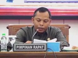 Ketua DPRD Lumajang Mundur Buntut Tak Hafal Pancasila, 8 Fraksi Menolak!