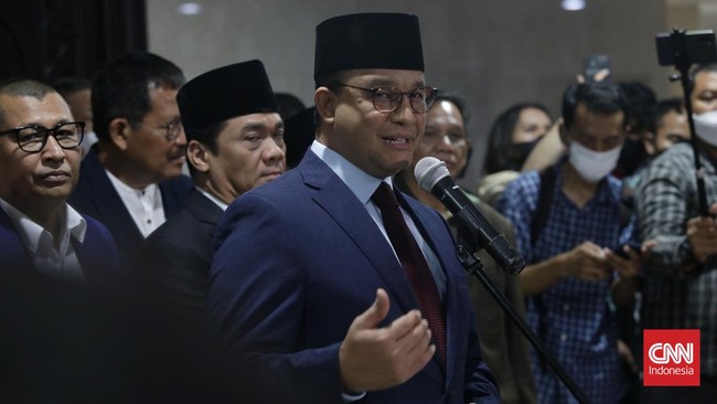Gubernur DKI Jakarta Anies Baswedan menyampaikan duka cita atas meninggalnya tiga orang siswa dalam insiden tembok roboh di MTSN 19 Pondok Labu.