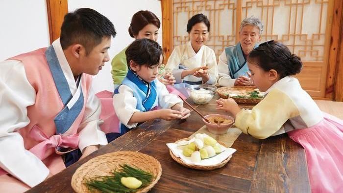 Musim Panen Telah Tiba, Simak Tradisi dan Kebiasaan Unik Perayaan Chuseok di Korea Selatan Musim Panen Telah Tiba, Simak Tradisi dan Kebiasaan Unik Perayaan Chuseok di Korea Selatan