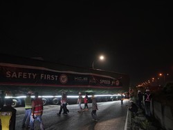 Rangkaian Kereta Inspeksi Kereta Cepat Meluncur ke Depo Tegalluar