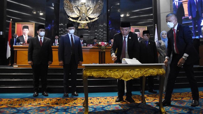 Kemendagri menyampaikan pelantikan Pj Gubernur DKI Jakarta pengganti Anies Baswedan menunggu Surat Keputusan Presiden.