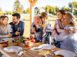 Restoran Ini Tuai Pro Kontra Gegara Larang Anak Jalan-jalan Saat Makan