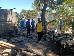 Lupa Matikan Tungku Usai Masak, Rumah di Buleleng Ludes Terbakar