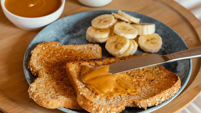 Ogah sarapan gegara diet? Jangan salah, justru sarapan bisa membantu menurunkan berat badan. Simak rekomendasi menu sarapan yang aman tapi tetap mengenyangkan.