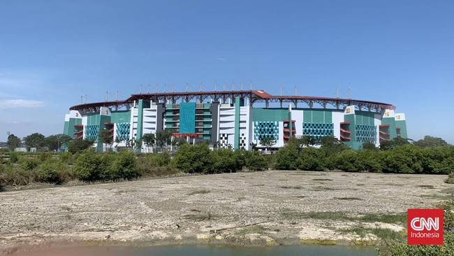 Kota Surabaya Tegas Menolak Tudingan Bau Tak Sedap di Stadion Gelora Bung Tomo