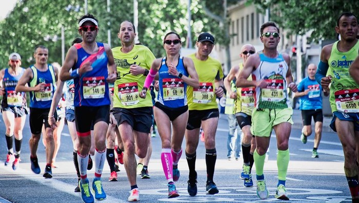 6 Alasan Mengapa Banyak Orang Suka Ikut Lomba Maraton, Ternyata Ini Manfaatnya!