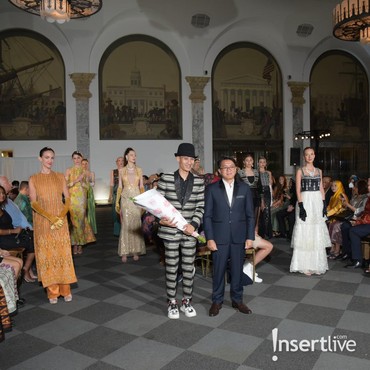 Ariez Kenalkan Batik Jelujur Asal Lampung di New York Indonesia Fashion Week