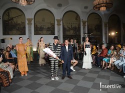 Ariez Kenalkan Batik Jelujur Asal Lampung di New York Indonesia Fashion Week