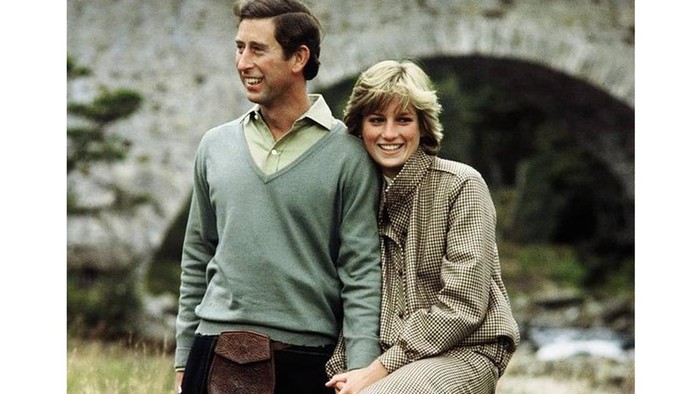 img-title Lady Amanda Knatchbull & Diana Spencer