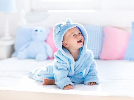 378 Nama Tengah Bayi Laki-laki, Bermakna Tampan dan Sukses
