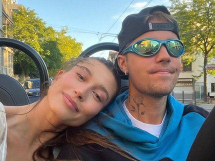 Anniversary ke-4, Simak Lagi 7 Potret Mesra Justin Bieber dan Hailey Baldwin