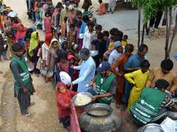 Tolong! Banjir Ekstrem Bikin Ekonomi Pakistan Makin Parah