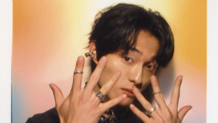 Gaya Aktor Yoon Chan Young 'All of Us Are Dead' di Fashion Show Coach New York Fashion Week, Modis dan Trendy!