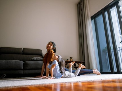 3 Manfaat Senam Lantai untuk Kesehatan Anak