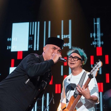 Harga Bass yang Dibanting Thomas Ramdhan Saat Ahmad Band Konser di Malaysia