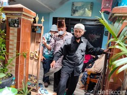 Kenangan Manis Kartolo Mengingat Celoteh Cak Sapari di Belakang Panggung