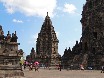 6 Kompleks Candi Prambanan dan Mitos Kisah Cinta Roro Jonggrang