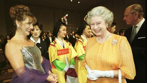 Jarang Ganti Gaya, Ternyata Ini Alasan di Balik Model Rambut Ikonis Ratu Elizabeth II