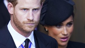 Harry dan Meghan Tolak Permintaan Maaf Tabloid Sun