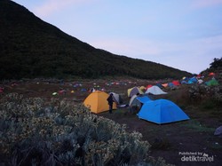 Datang Bulan yang Mengerikan di Gunung Gede Pangrango