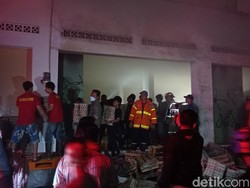 Warga Dengar Ledakan Saat 2 Ruko Terbakar di Tasikmalaya