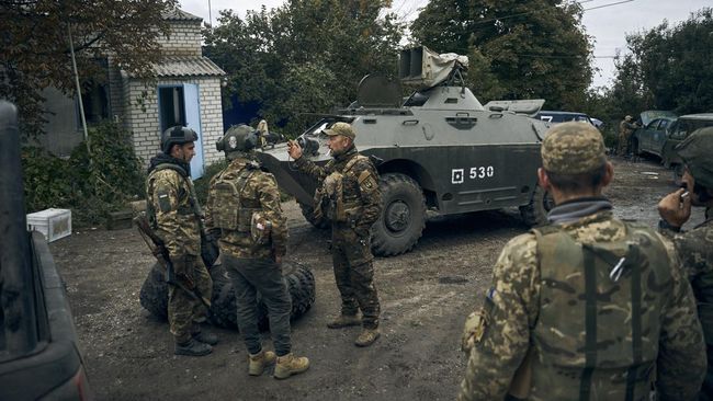 Jubir militer Rusia mengatakan sejak Presiden Putin mengumumkan mobilisasi parsial ke Ukraina, 10.000 warga telah mendaftarkan diri.