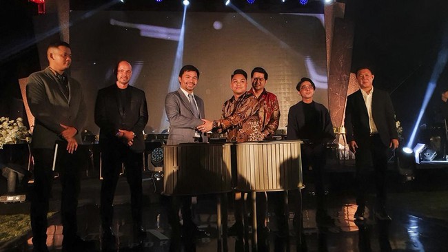 Legenda tinju asal Filipina, Manny Pacquiao, datang ke Indonesia untuk berbisnis di Bali dengan membuka Pacman Sportbar & Lounge.
