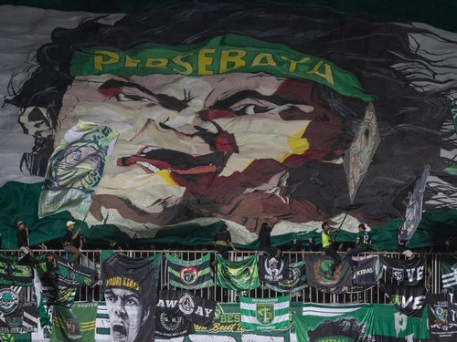 Persebaya vs PSS di Gelora Bung Tomo 19 Juli