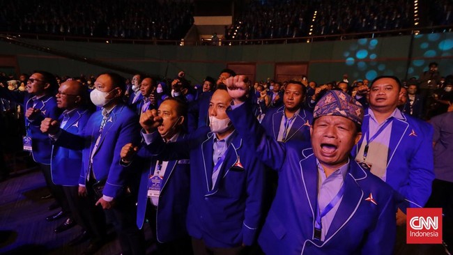 Partai Demokrat mengingatkan politikus PDIP terkait kemarahan banyak orang ketika menyinggung kasus pelanggaran HAM era Jokowi.