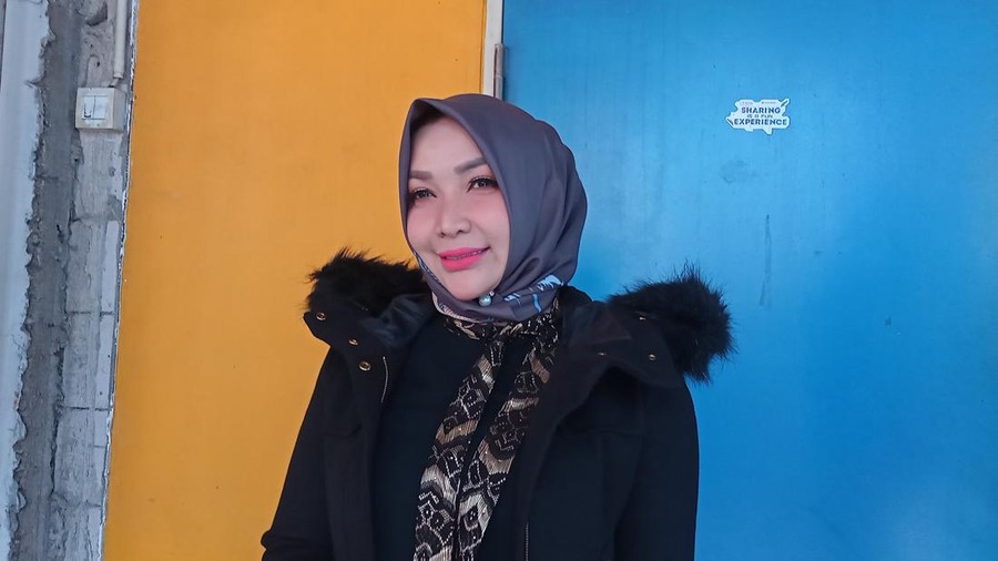 Roro Fitria Roro Fitria