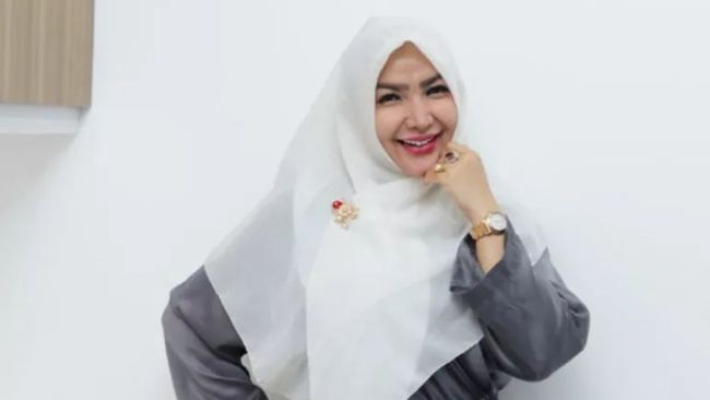 Roro Fitria mengaku trauma dengan suaminya, Andre Irawan. Hal itu disampaikan jelang sidang perdana gugatan cerai dirinya terhadap sang suami. 
