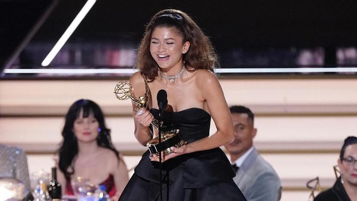 Dari Zendaya Hingga Lee Jung-jae, Ini Daftar Pemenang Emmy Awards 2022