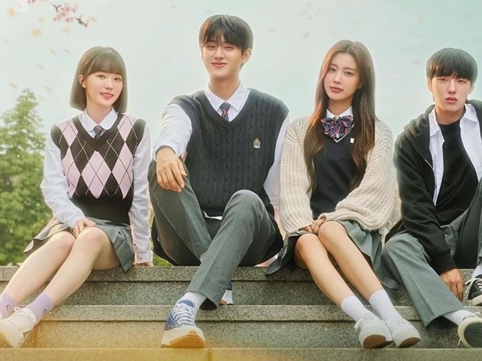 Ada juga karakter utama dari seri bunga Bo Mi di drama Seasons of Blossom./ Foto: instagram.com/playlist_studio