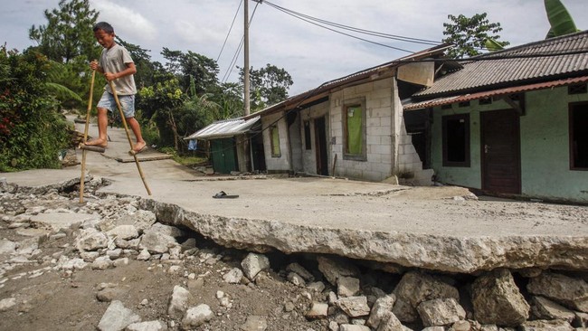 BPBD Kabupaten Bogor, Jawa Barat, merinci 22 kecamatan yang berpotensi mengalami pergeseran tanah tingkat menengah hingga tinggi.