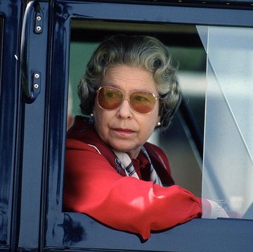Punya Hobi Nyetir, Intip Koleksi Mobil Mewah Milik Ratu Elizabeth II