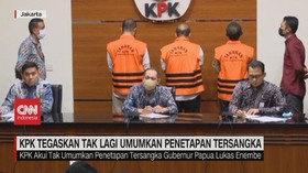 VIDEO: KPK Tahan Tersangka Dugaan Korupsi LPDB-KUMKM