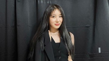 img-title Lee Chaeyeon Eks IZ*ONE Bakal Debut Solo