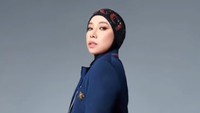 <p>Usai menjalan operasi bariatrik, Melly Goeslaw merasa tubuhnya jadi lebih sehat. Tak hanya itu, penampilannya juga bikin pangling karena sudah langsing. (Foto: Instagram @melly_goeslaw)</p>