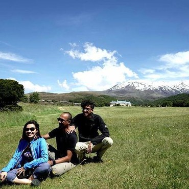 7 Potret Harmonis Najwa Shihab Bareng Suami & Anak Jarang Tersorot