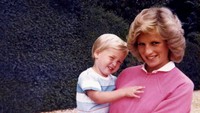 Tradisi Hamil & Melahirkan Kerajaan Inggris, Putri Diana Paling Berani Dobrak Aturan