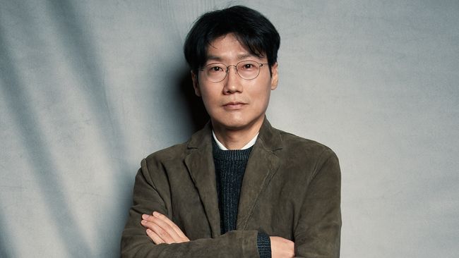 Sutradara Squid Game Hwang Dong-hyuk turut mendesak Presiden Korea Selatan Yoon Suk Yeol untuk bertanggung jawab atas tindakannya.