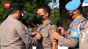 VIDEO: Seragam Dinas Ipda Rudi Suryanto Dilucuti Saat Upacara