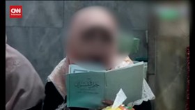 VIDEO: Ustadzah Taslimah Meninggal Di Masjid Tebet Saat Baca Al-Qur'an