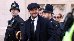 David Beckham Rela Antre 13 Jam Demi Melayat Ratu Elizabeth II