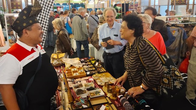 Produk UMKM Indonesia binaan Pertamina laku keras di ajang Tong Tong Fair 2022 Belanda pada 1 - 11 September 2022.